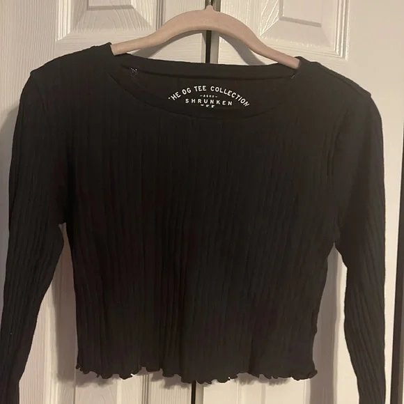 NWOT Aeropostale long sleeve shrunken tee in black size Medium - Picture 1 of 8